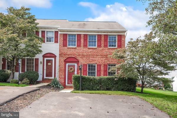 460 ROBIN HILL CIR, York, PA 17404