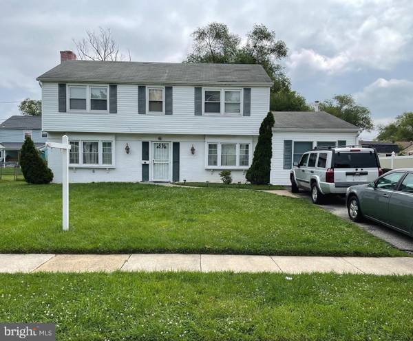 6 GARRETT LN, Willingboro, NJ 08046