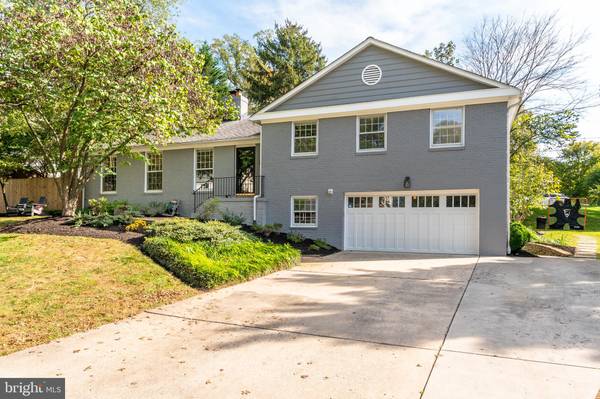 8111 THOREAU, Bethesda, MD 20817