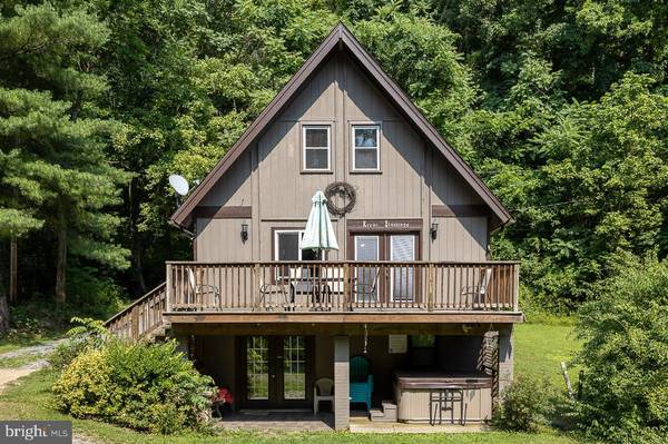 4489 GROVE HILL RIVER RD, Shenandoah, VA 22849