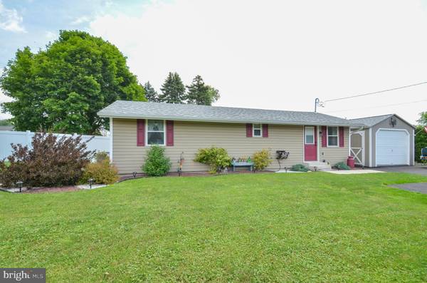 350 NAZARETH DR, Nazareth, PA 18064