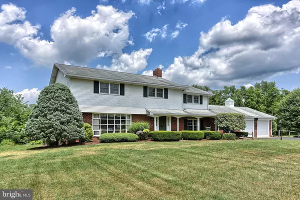 106 SKYLINE DR, Mechanicsburg, PA 17050