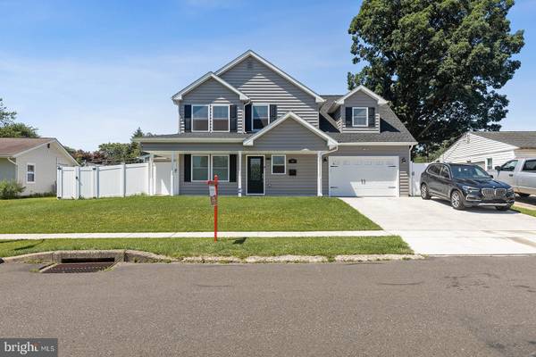 11 MISTLETOE LN, Levittown, PA 19054