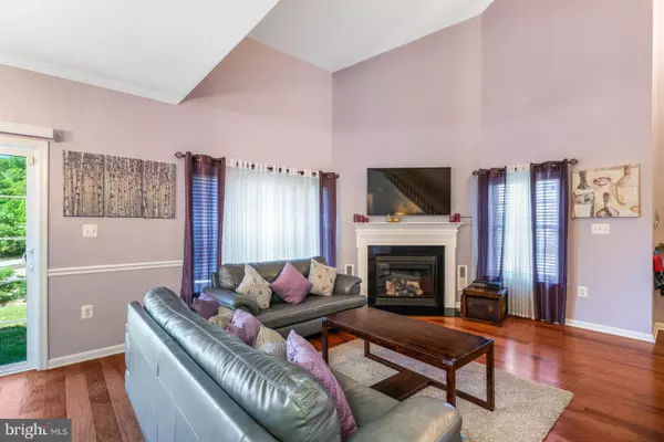 Woodbridge, VA 22191,2828 CHINKAPIN OAK LN