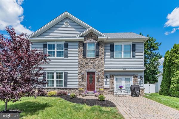 319 FAULKNER ST, Camp Hill, PA 17011