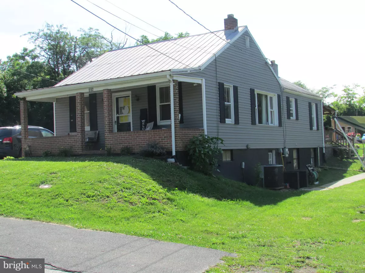 Martinsburg, WV 25401,314 OAK ST