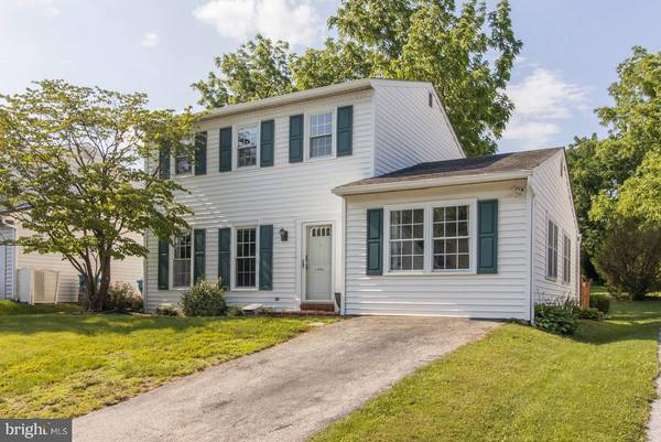 5 WETHERBURN DR, Downingtown, PA 19335