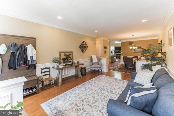 Newtown Square, PA 19073,104 LONGVIEW LN