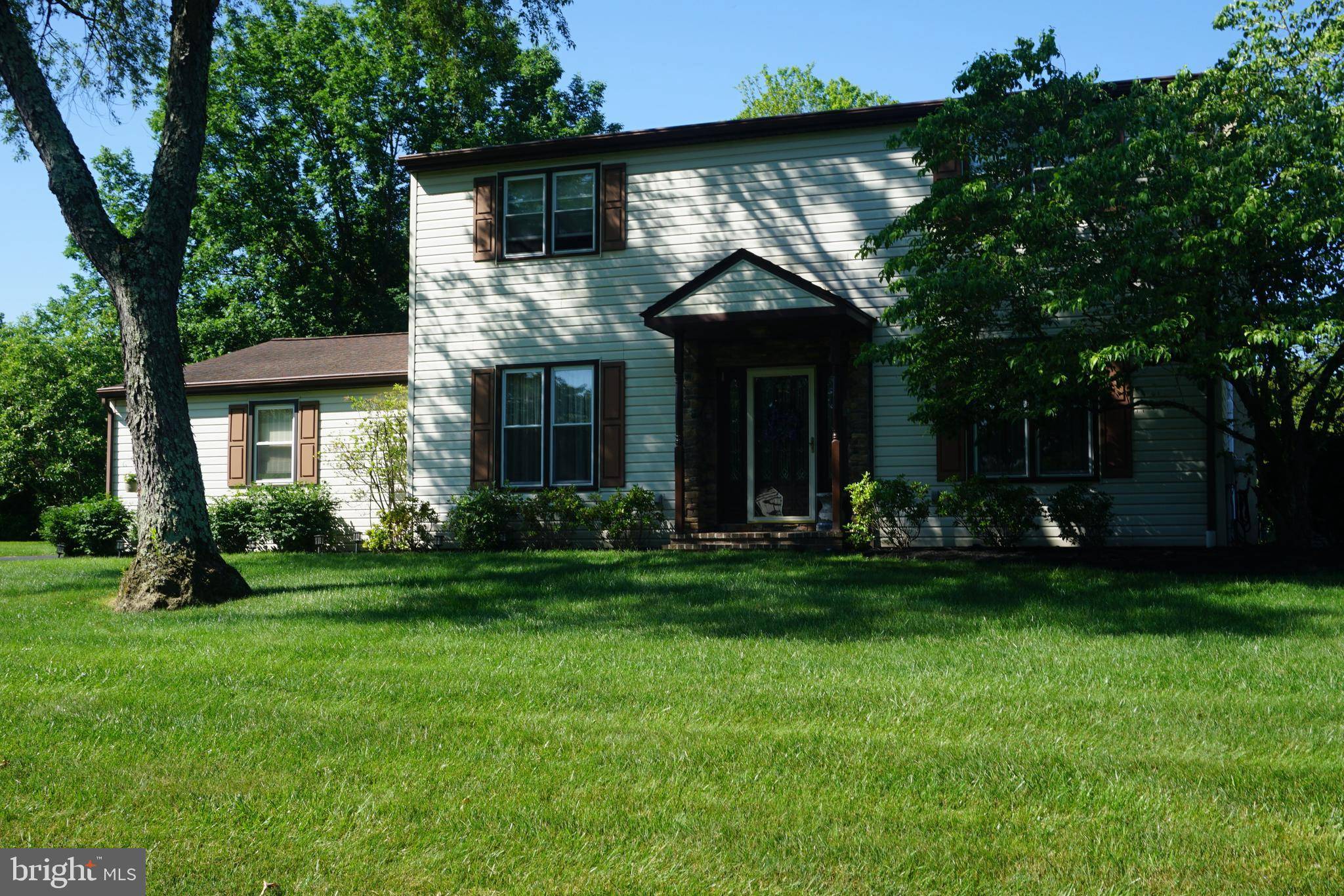 63 DEERPATH RD, Chalfont, PA 18914