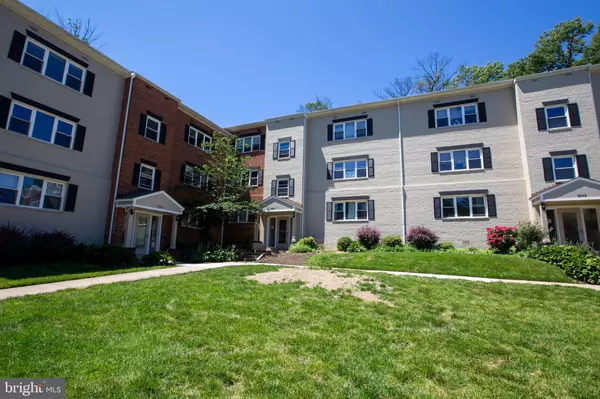 3047 PATRICK HENRY DR #202, Falls Church, VA 22044