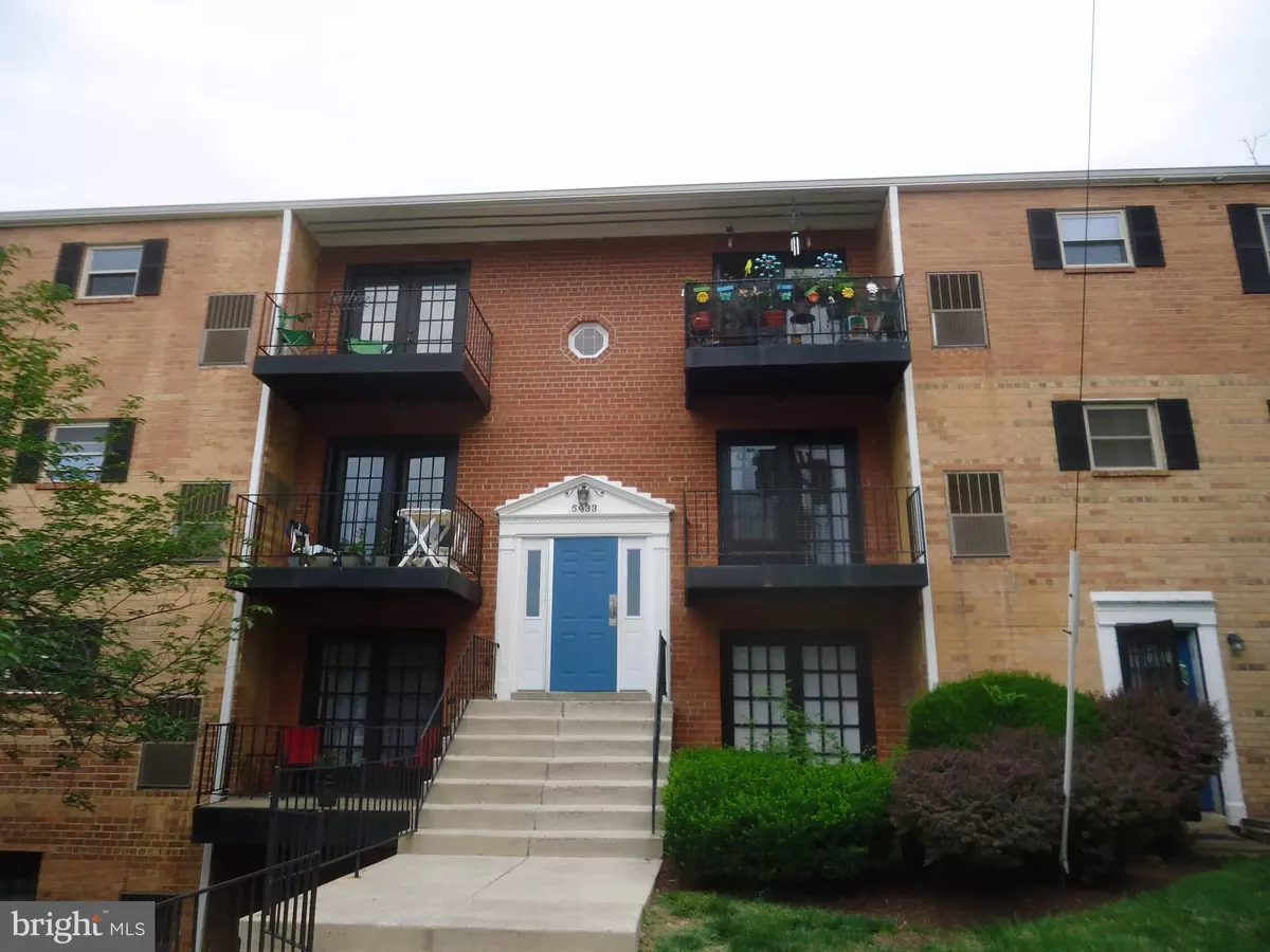 Alexandria, VA 22312,5933 QUANTRELL AVE #204