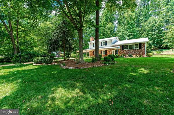 Annandale, VA 22003,6818 COLBURN DR