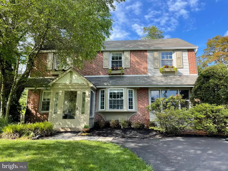 465 ROCK GLEN DR, Wynnewood, PA 19096