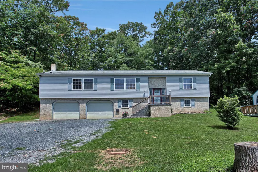 1820 NEWPORT RD, Duncannon, PA 17020