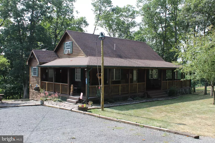 2895 BUFFALO HOLLOW RD, Romney, WV 26757