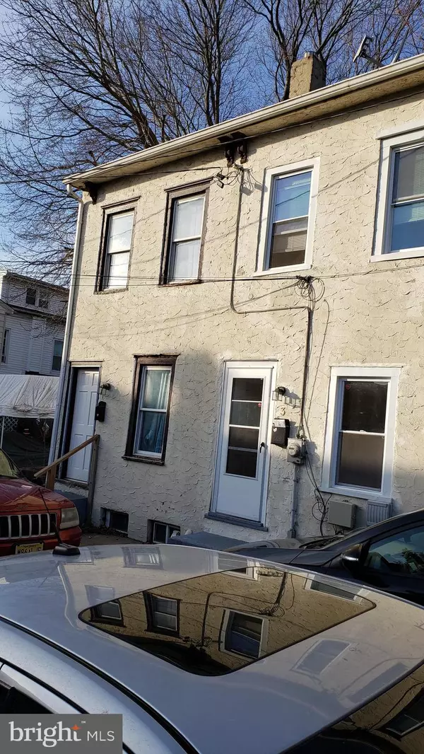 Trenton, NJ 08611,3 HUDSON CT