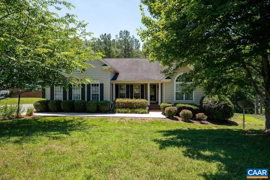 137 WHISPERING WOODS PL PL, Zion Crossroads, VA 22942