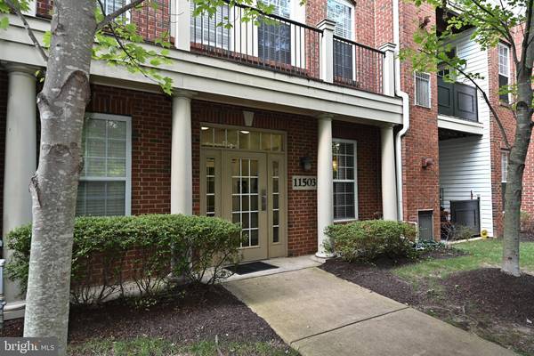 11503 SPERRIN CIR #201, Fairfax, VA 22030