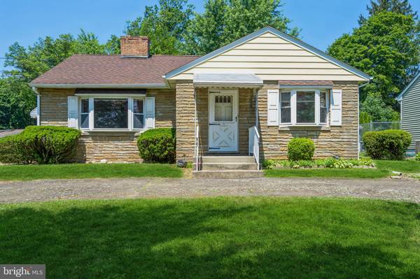 112 WILBURTHA RD, Ewing, NJ 08628