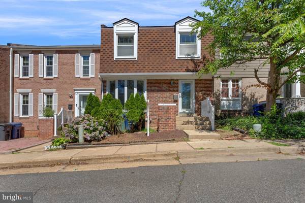 1032 N PELHAM ST, Alexandria, VA 22304