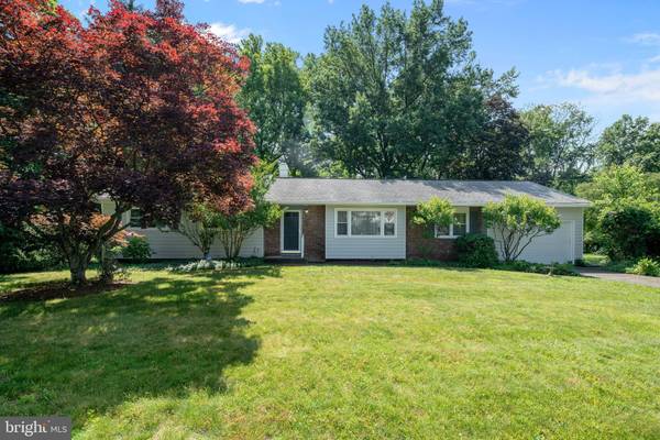 48 STONICKER DR, Lawrenceville, NJ 08648