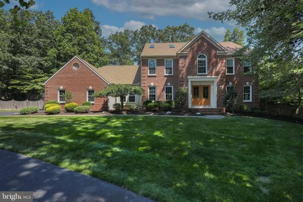 27 BERKSHIRE DR, Sewell, NJ 08080