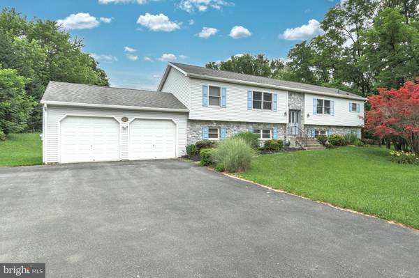 1137 ADAMS RD, Wrightsville, PA 17368