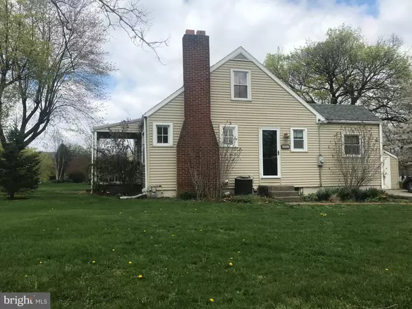 6200 BLUE STONE AVE, Harrisburg, PA 17112