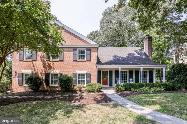 8702 EAGLEBROOK CT, Alexandria, VA 22308