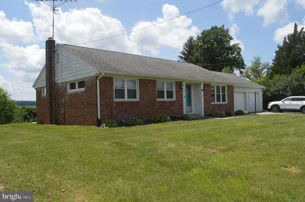 Hanover, PA 17331,792 FAIRVIEW DR