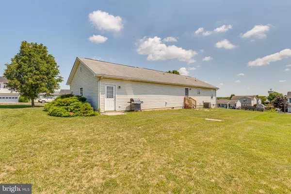 Martinsburg, WV 25405,23 SEDGE WREN LN