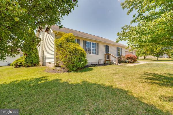 Martinsburg, WV 25405,23 SEDGE WREN LN