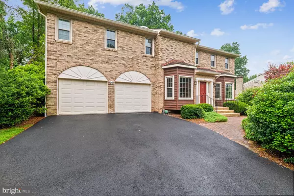 1033 NORTHWOODS, Mclean, VA 22102