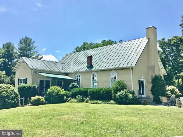 11594 HUME RD, Hume, VA 22639