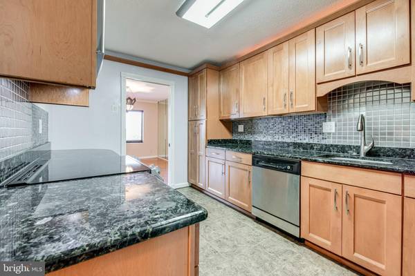 309 YOAKUM PKWY #1115, Alexandria, VA 22304