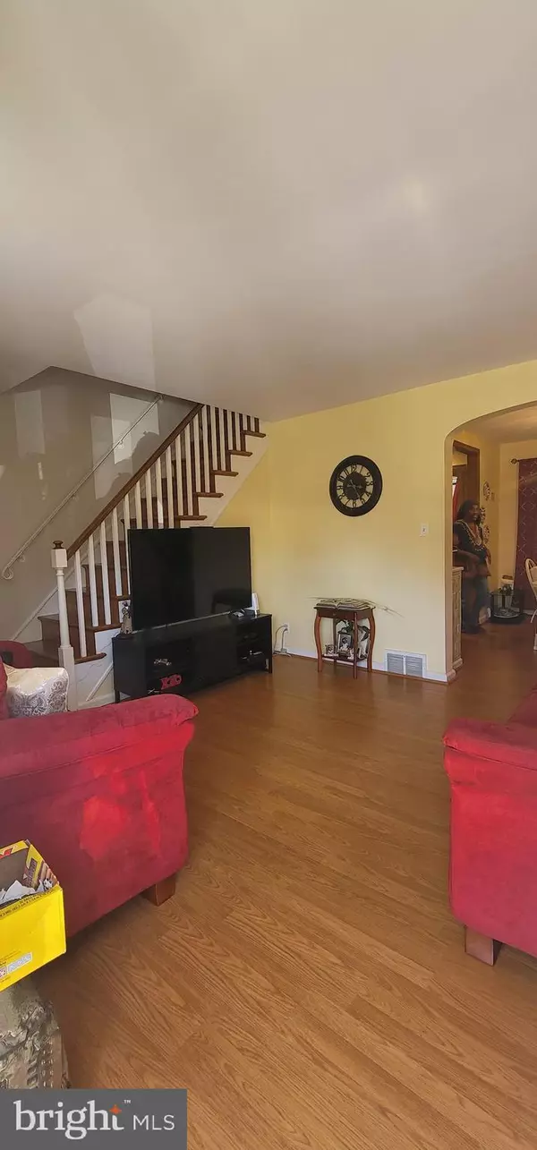Philadelphia, PA 19120,5417 ELLA ST