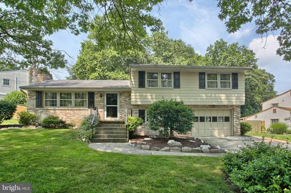 138 YELLOW BREECHES DR, Camp Hill, PA 17011