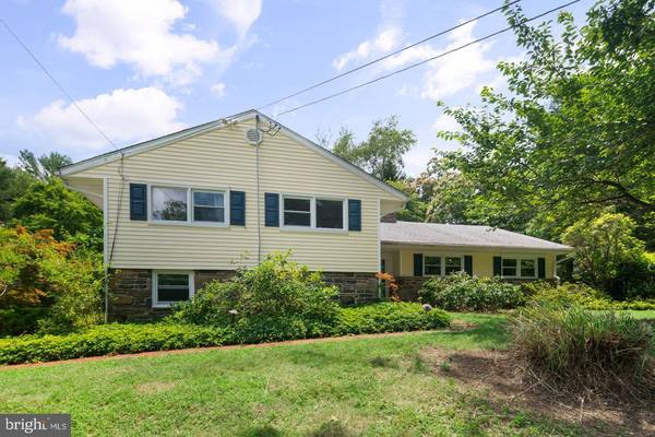 340 PAXON HOLLOW RD, Media, PA 19063