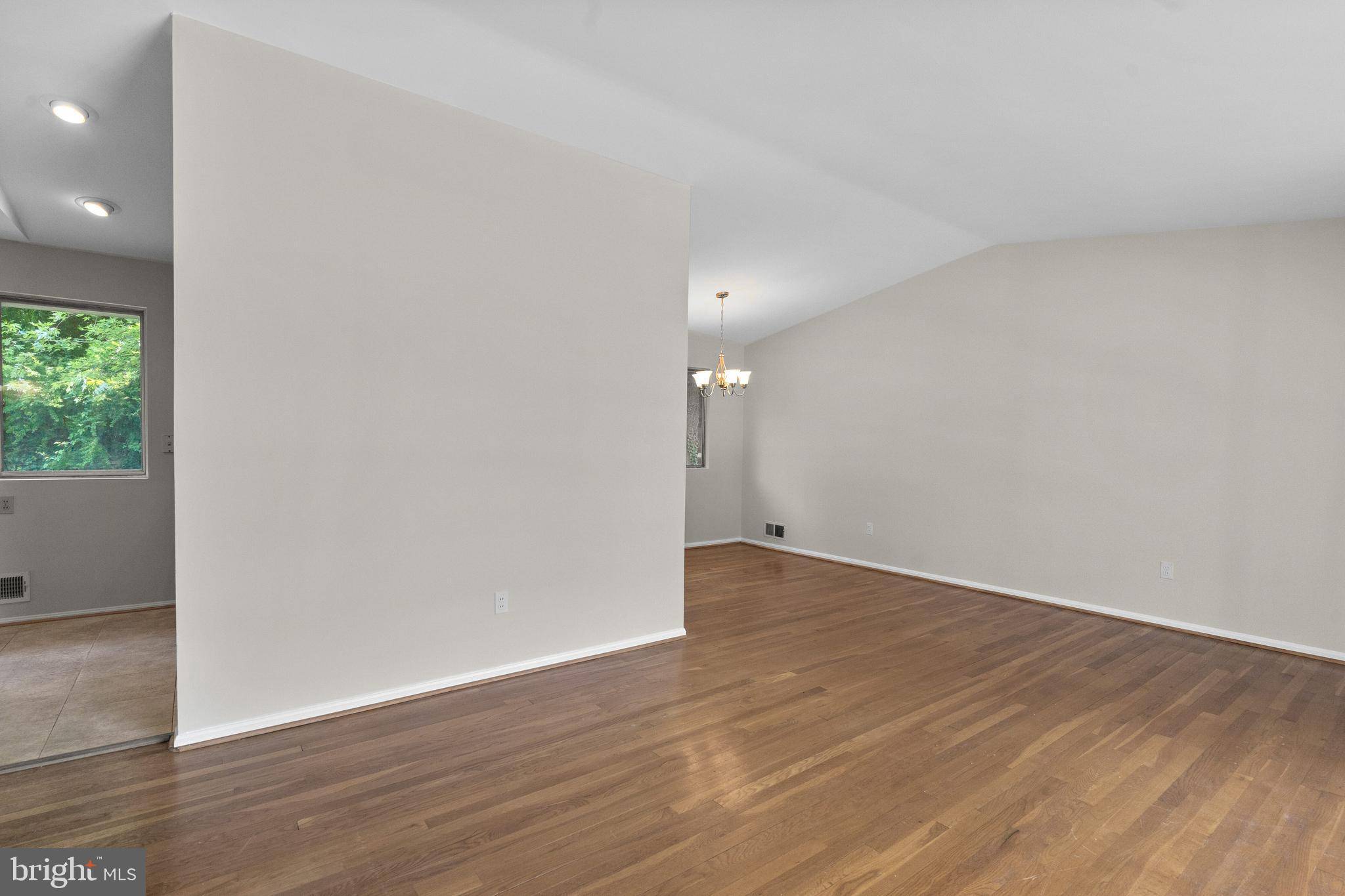 Rockville, MD 20853,5021 ADRIAN ST