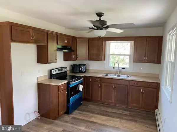 Harrisburg, PA 17111,6307 EVELYN ST