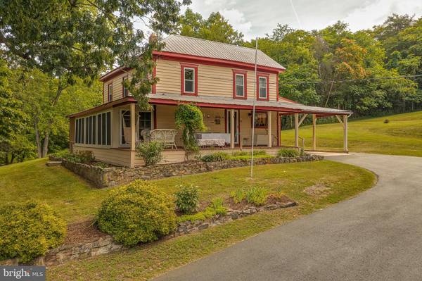 46 SHERRILL LN, Berkeley Springs, WV 25411