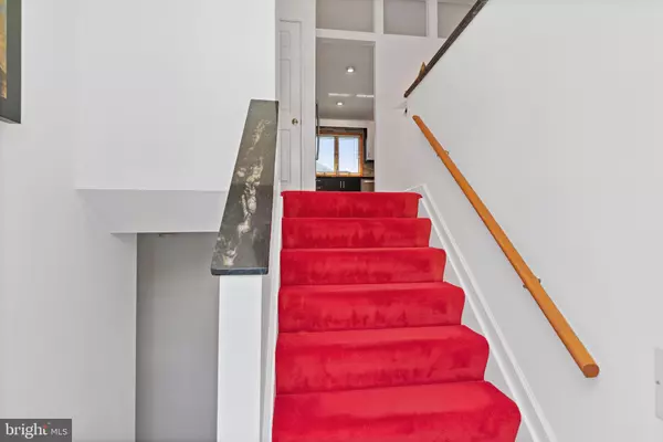 Mechanicsburg, PA 17050,21 MONARCH LN