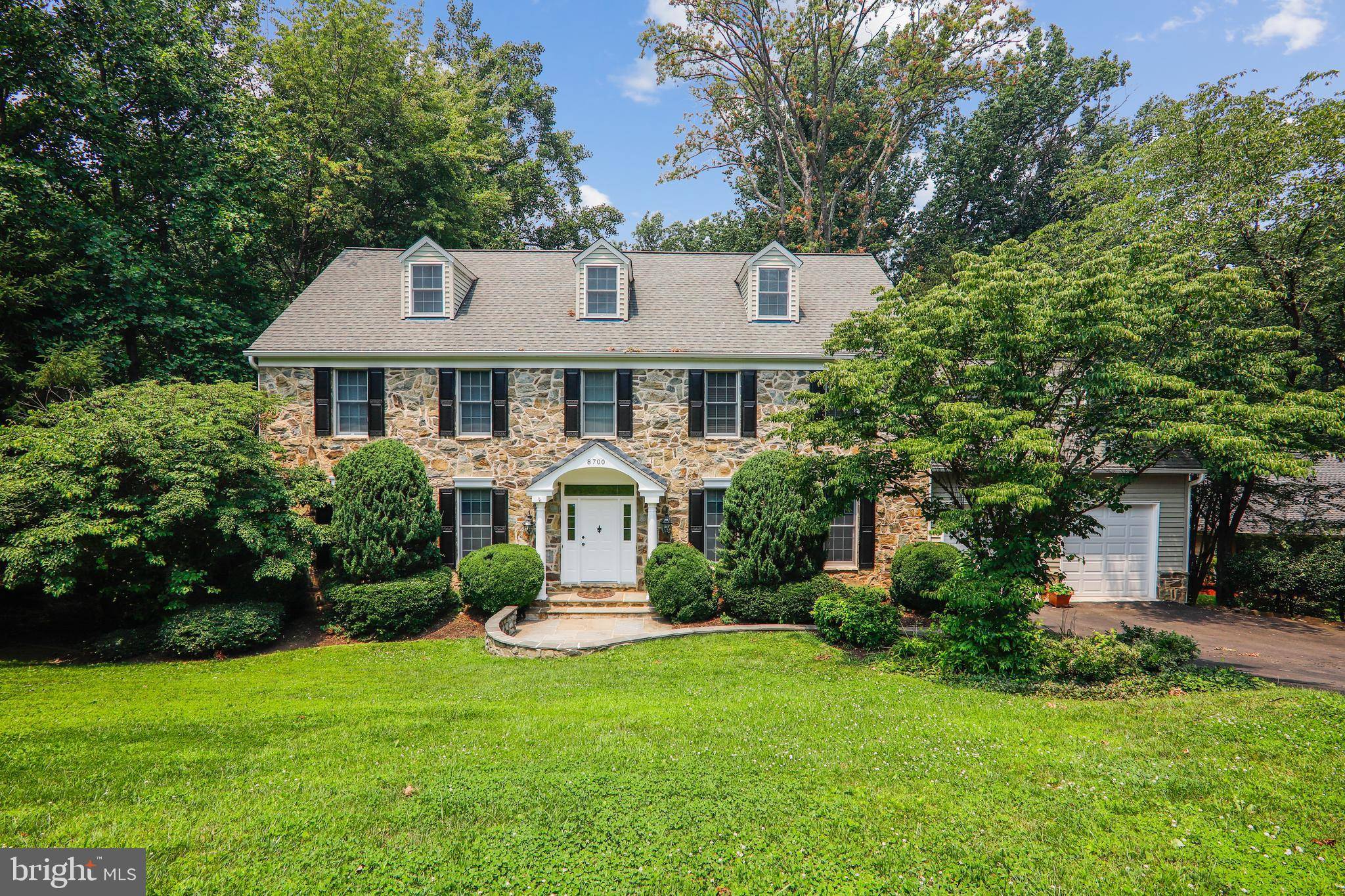 8700 OVERLOOK, Mclean, VA 22102