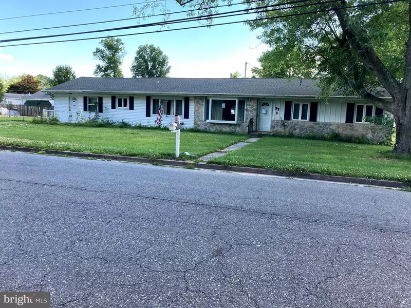 39 EATON RD, Pennsville, NJ 08070