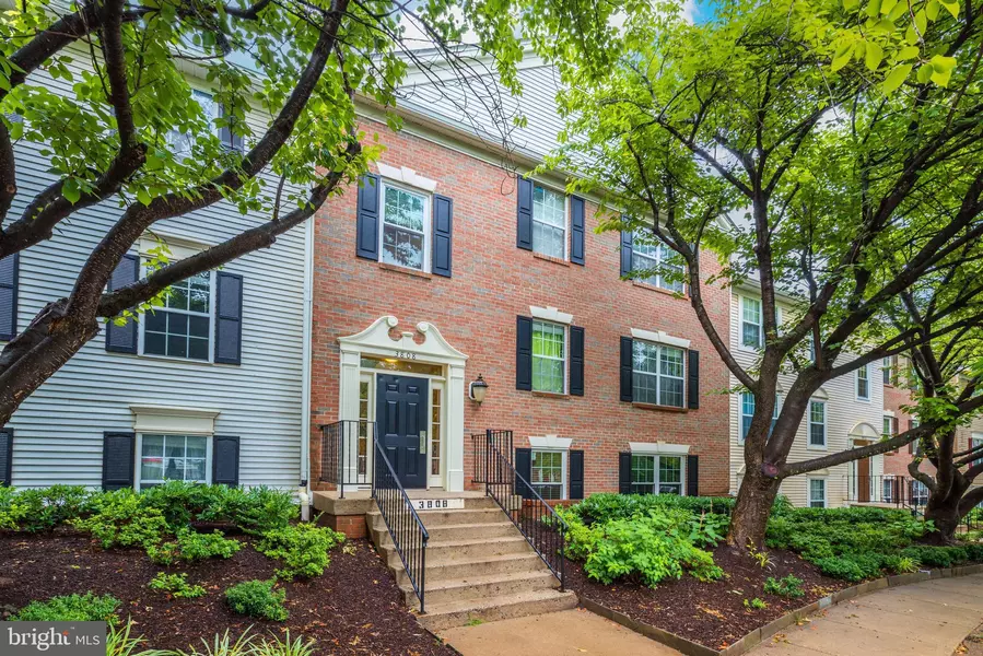 3808 GREEN RIDGE CT #102, Fairfax, VA 22033