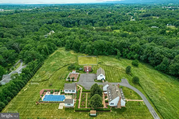 Mechanicsburg, PA 17050,10 DUBS CIR