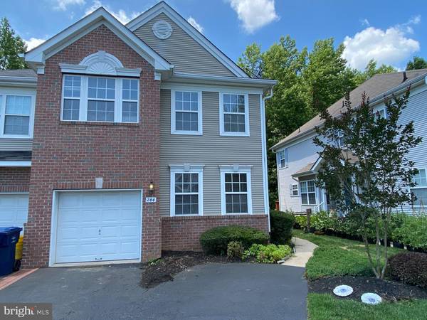 244 FOUNTAYNE LN, Lawrenceville, NJ 08648