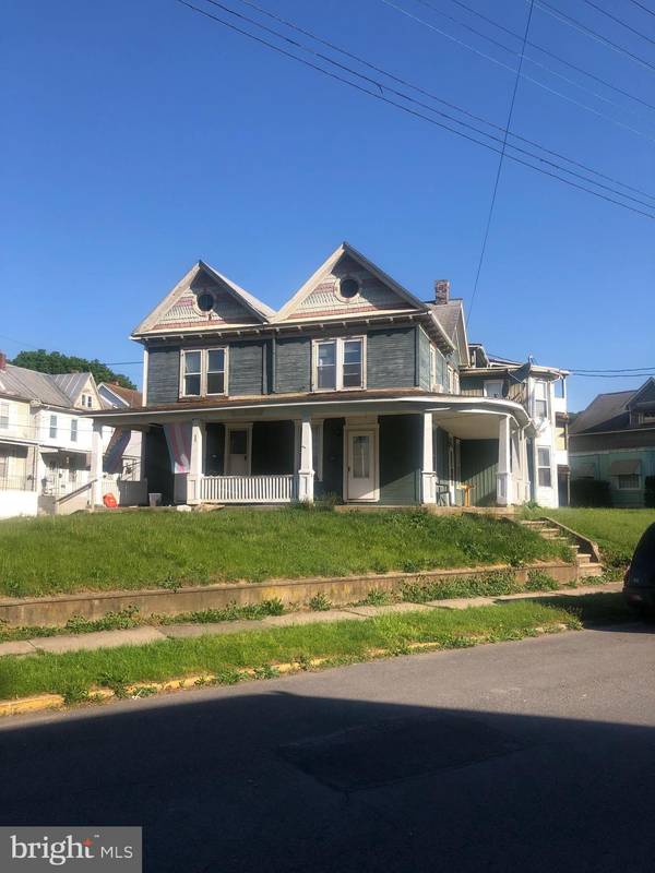 3 SHAW AVE, Lewistown, PA 17044