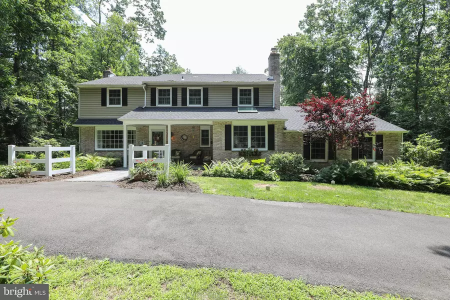 39 SCARLET OAK DR, Doylestown, PA 18901