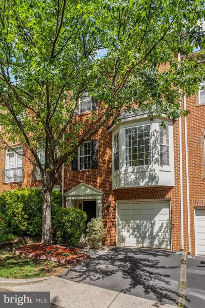 406 ASHFORD LN, Alexandria, VA 22304